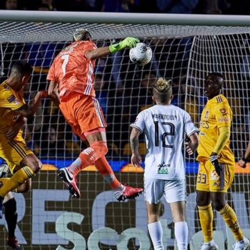 ¡Milagroso y agónico! El gol de Nahuel Guzmán que clasificó a Tigres en tiempo de descuento