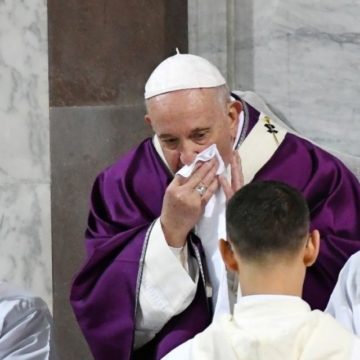 El papa Francisco dio negativo a una prueba de coronavirus