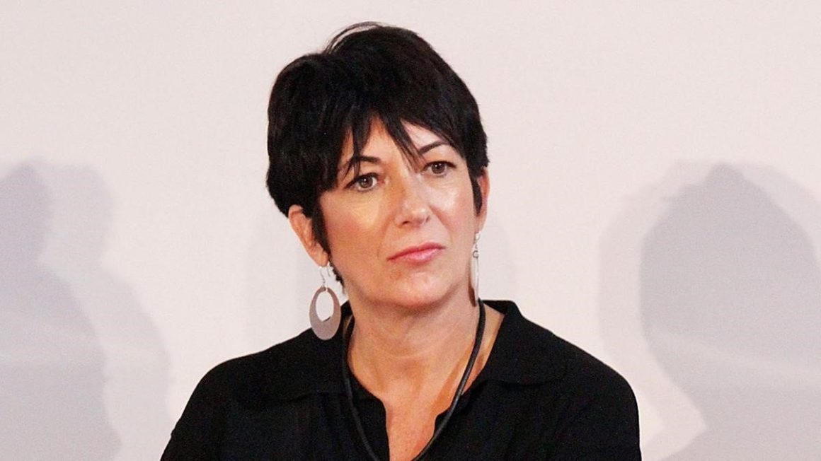 Detuvieron a Ghislaine Maxwell, expareja de Jeffrey Epstein, por abuso sexual y tráfico de menores